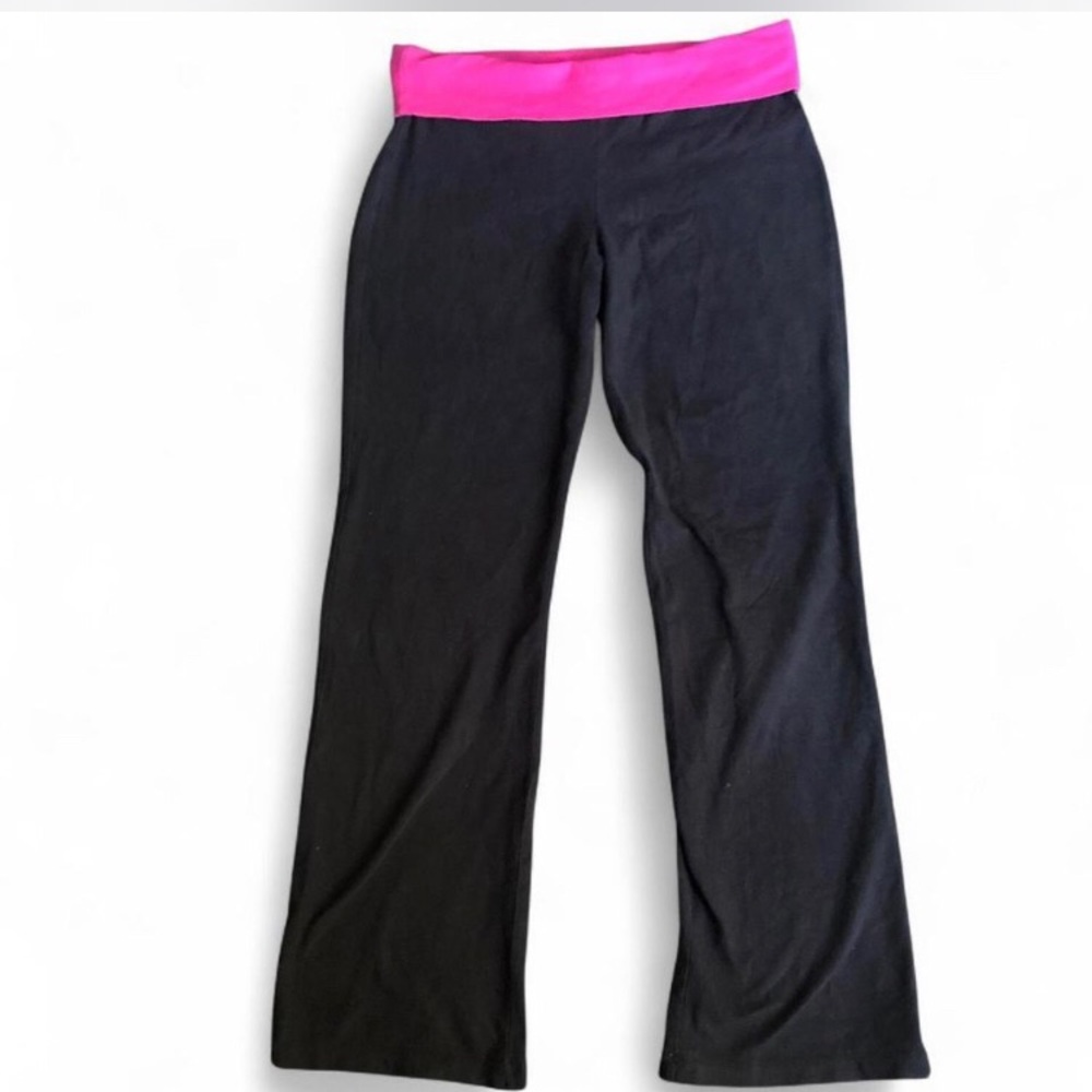 Black flared yoga pants with pink Waistband